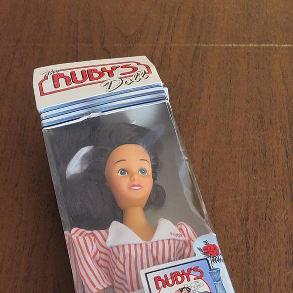 Vintage 1996 From Ruby Restaurant Surf City's Ruby's Diner Doll New open box - Picture 12 of 16